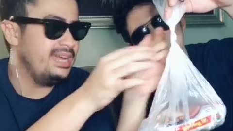 Trik Pembuka Kantong yg susah dibuka