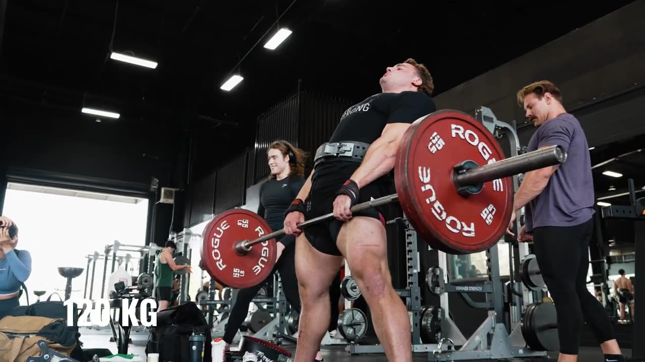 INSANE 900+ Deadlift For Reps