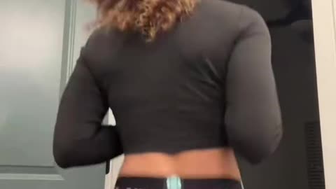 Cutie doing a tiktok challenge