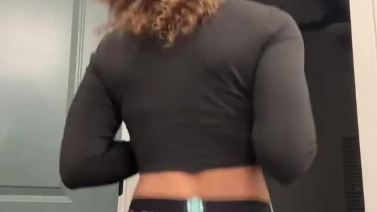 Cutie doing a tiktok challenge