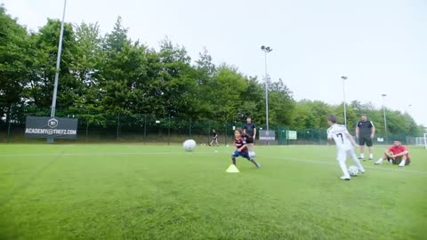 EPIC MINI MESSI VS MINI RONALDO SKILLS BATTLE | Billy Wingrove & Jeremy Lynch