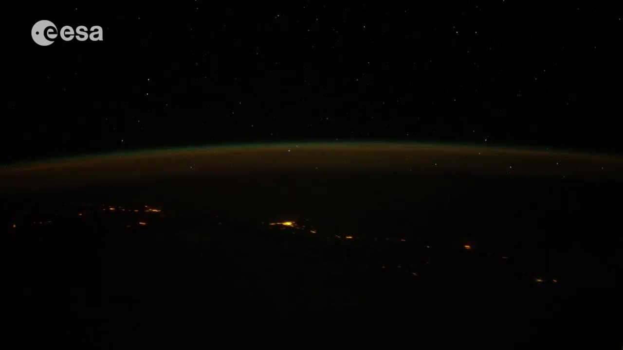 Stunning timelapse shows Earth from the International Space Station