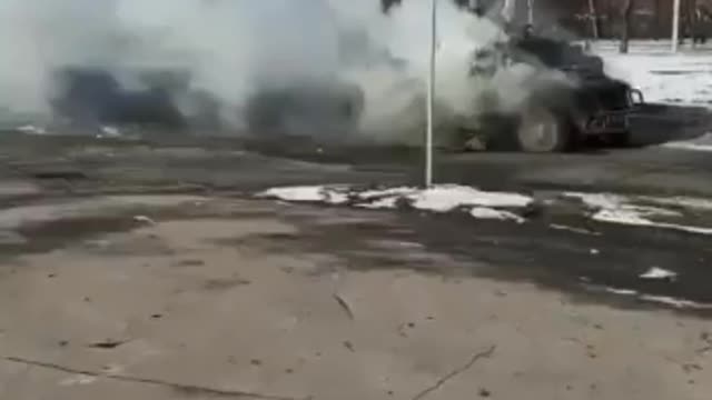 Abandon Military Convoy In Ukraine