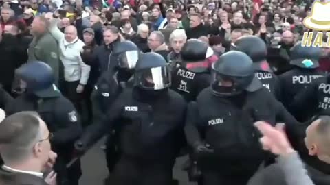 German Police Still Taking Sides With Those That Pay Their Wages
