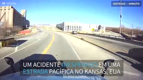 Manobra ilegal resulta em acidente nos EUA