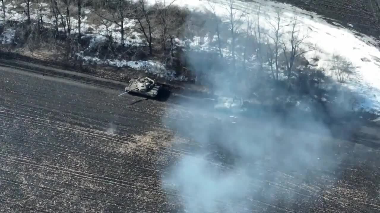 93rd brigade destroys Russian tank using NLAW in the Sumy region, first days of the war