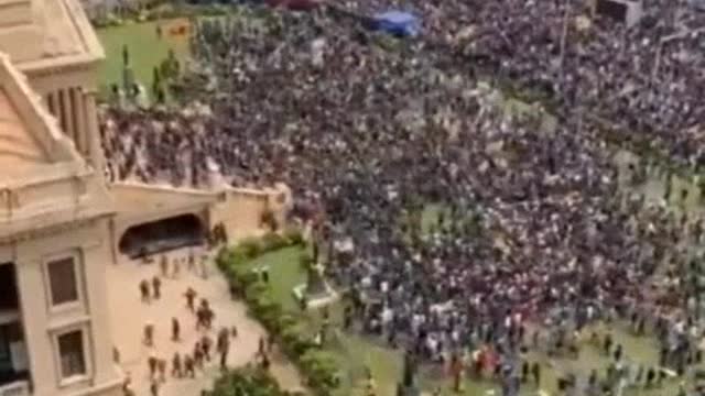 Protesters storm the presidential palace in Sri Lanka's capital, forcing President to Flee!