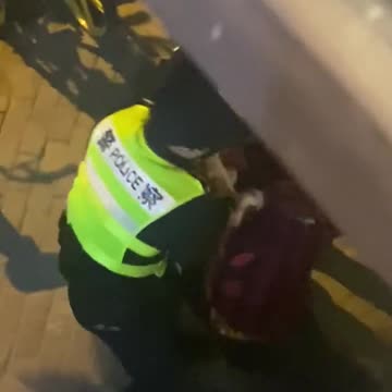 BREAKING: BBC reporter arrested and dragged to the group by CCP officers in Shanghai