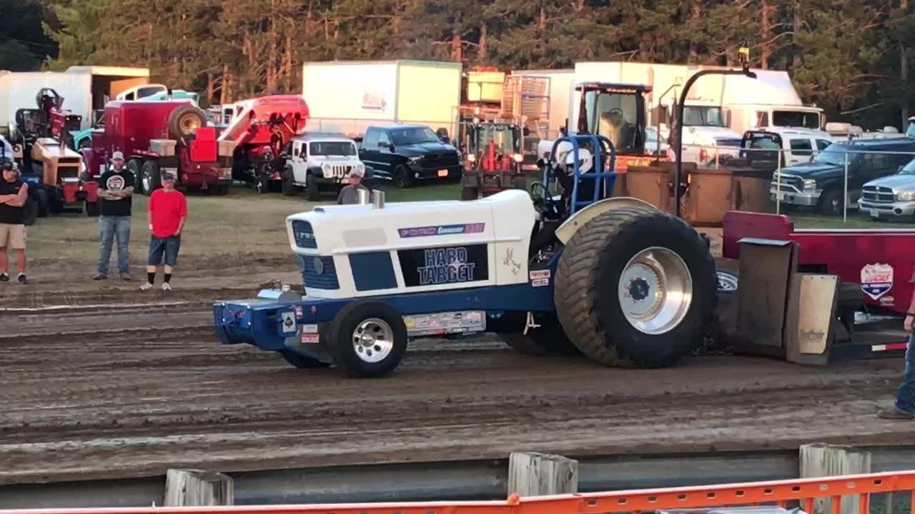 Ford tractor pull