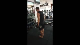 Dumbbell Squat-AndreMaySC