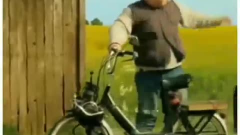 Funny video Mr Bean and highway