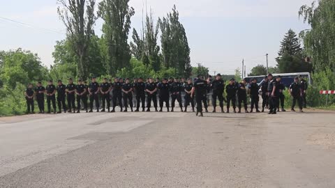 Policija brani prolaz prema Hrtkovcima