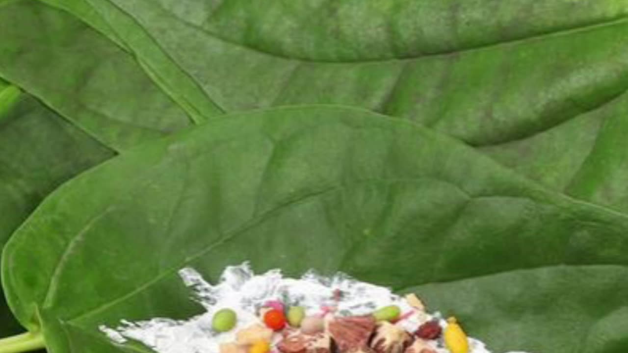 Are You throwing away your pepper leaves?