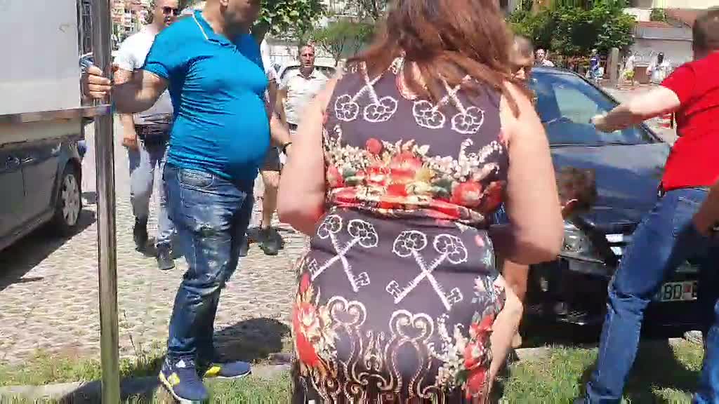 tenzije ispred zgrade Opštine Budva 2