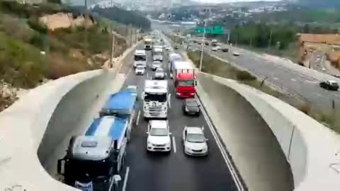 Jerusalem convoy arrives and takes capital