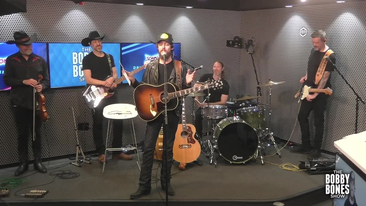 Chris Janson Talks His New Album, the Collaboration With Eric Church & Lunchbox’s Beef With Him