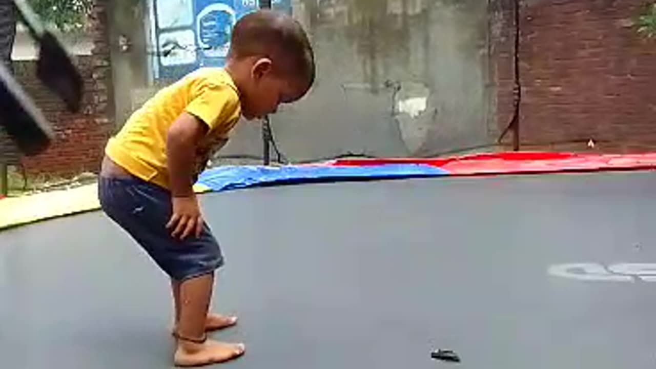 Kids fight cut children