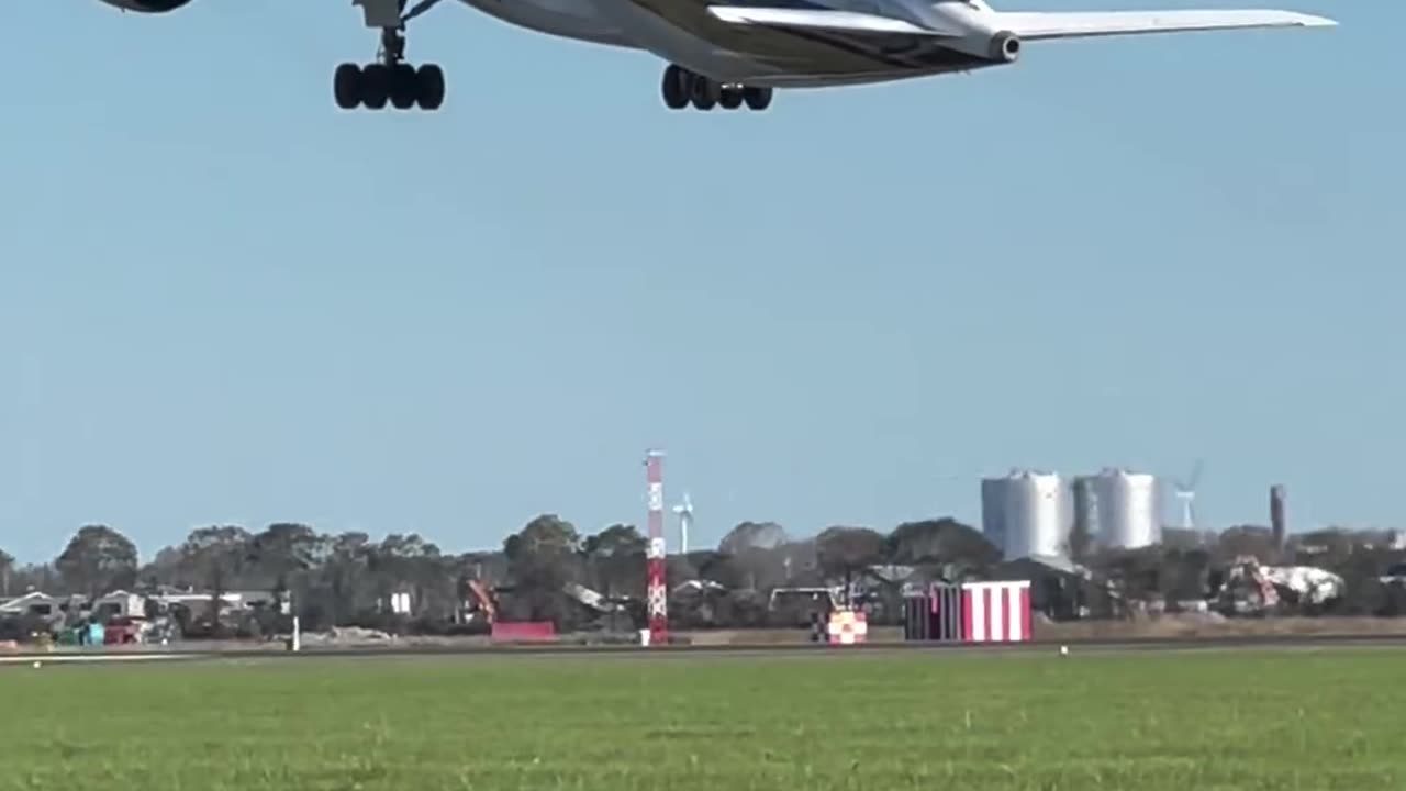 Singapore Airlines - A350 Takeoff