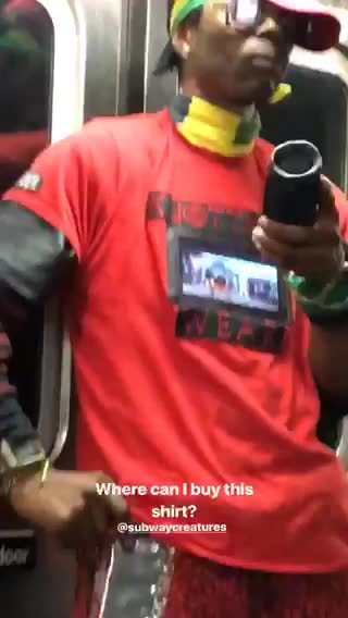 Guy Spotted Wearing His Smartphone On His Shirt And We Want One