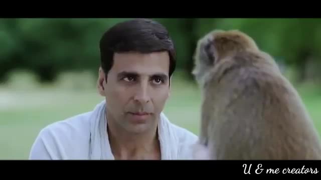 Akshay Kumar fight with monkey