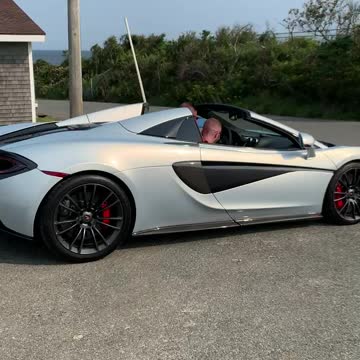 Mclaren 570s cold start.