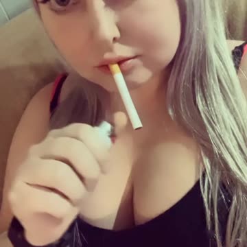 rym smoking girl