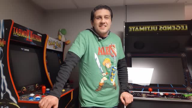 ATGAMES ULTIMATE GAMER PRO REVIEW (IS IT WORTH IT?) COMPARED TO THE LEGENDS ULTIMATE ARCADE!!!!!!!!!