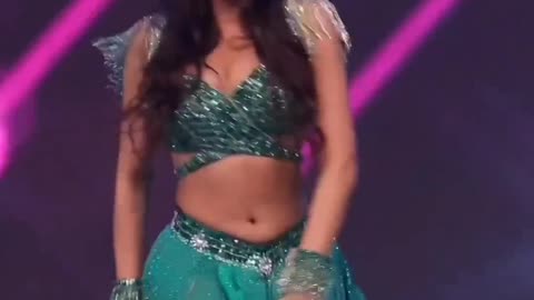 Janhvi Kapoor's Sensuous