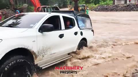 Top 10 Most Dangerous Extreme Truck Disasters