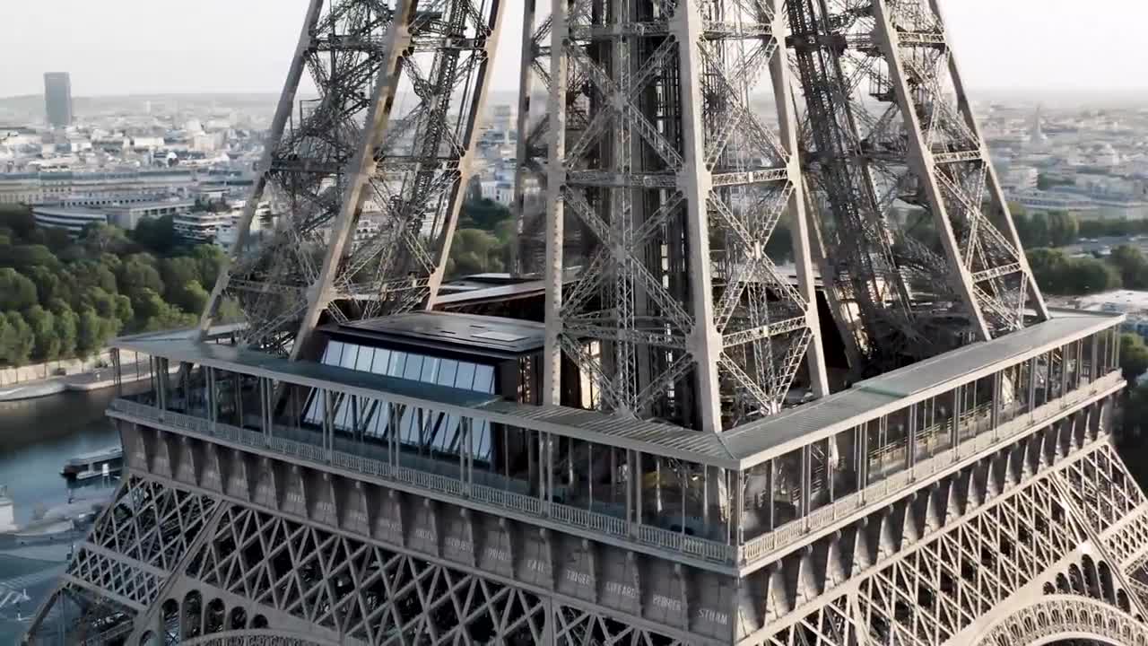 Soothing Quiet Aerial Trip To All the Most Famous Sights in Paris