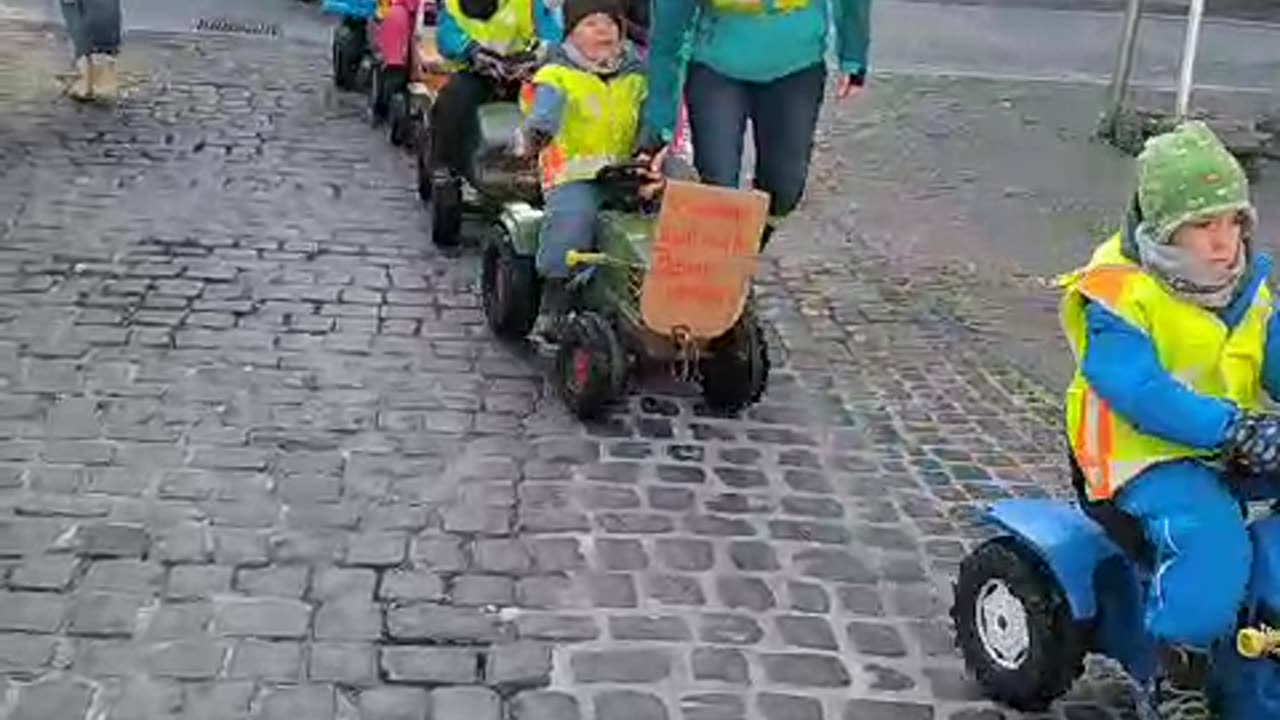 The Most Wholesome Convoy Appears in Support of Widespread Farmer Protests