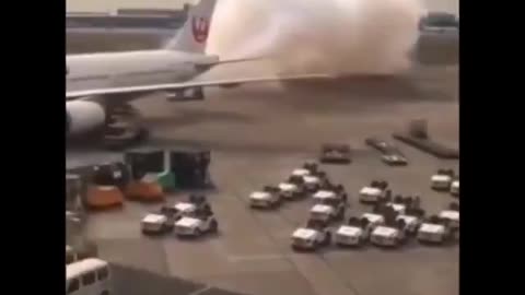 A PILOT ACCIDENTALLY RELEASES THE CHEMTRAIL WHILE STILL AT THE AIRPORT