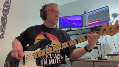 Funkytown - Bass Cover