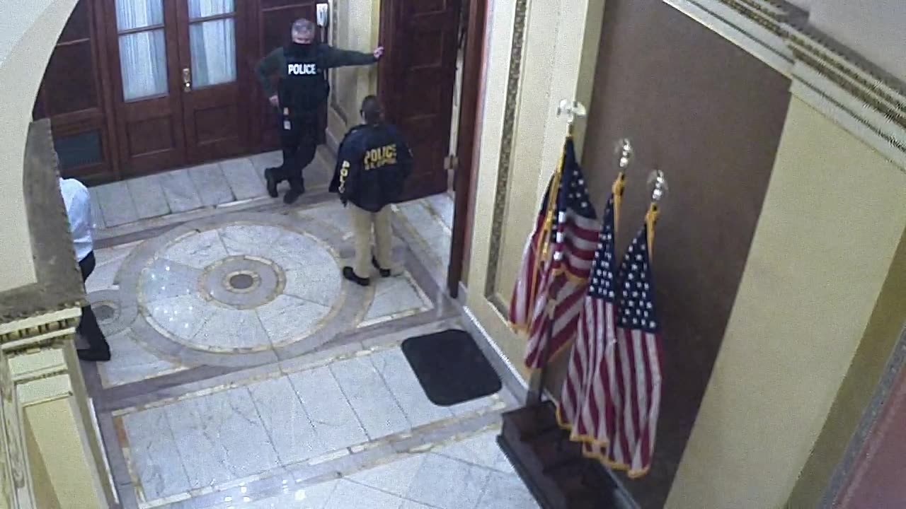 0931USCH02H230_2021-01-06_19h00min01s360ms.mp4