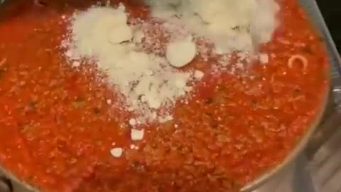 Pasta cake