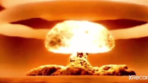 GRAPHIC NUKE EXPLOSION