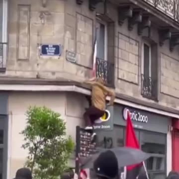 1 France: ANTIFA terrorists are attacking any business or apartment which displays the French flag.