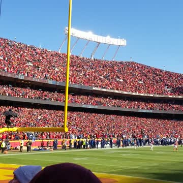 KC Cheifs tomahawk chop