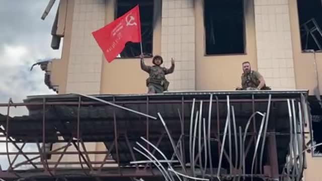 Banner of Victory over the administration of the liberated Lisichansk