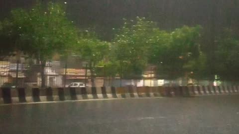 Delhi ki baarish