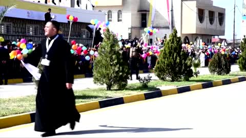 Iraqi priest dances for joy over Pope's arrival