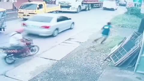 CAR ACCIDENT VIDEOS 18 - CRASHED - Philippines CCTV & DASH CAM Spotted - PINOYVIRALVIDEOS