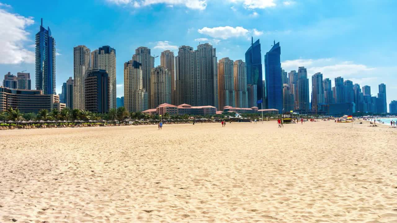 Best budget hotels in Dubai Marina 2021. Dubai beach.