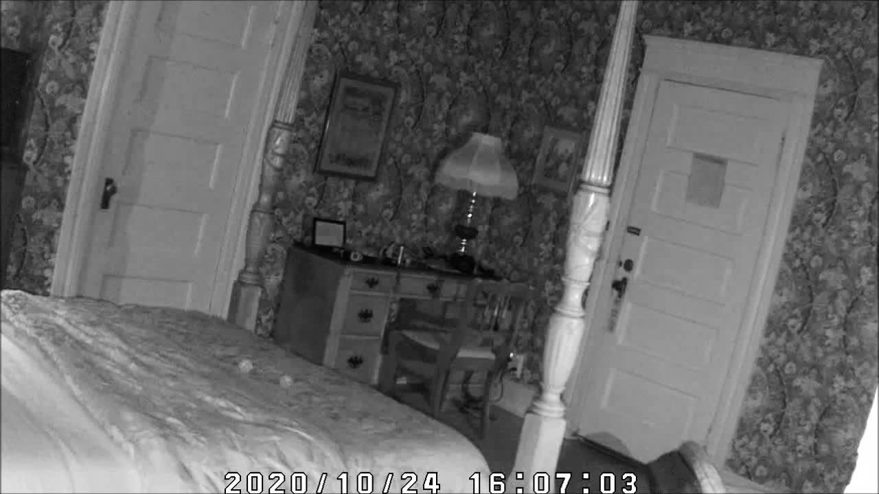 Missouri Paranormal Association - Walnut Street Inn - Unknown anomaly in Rosen Room