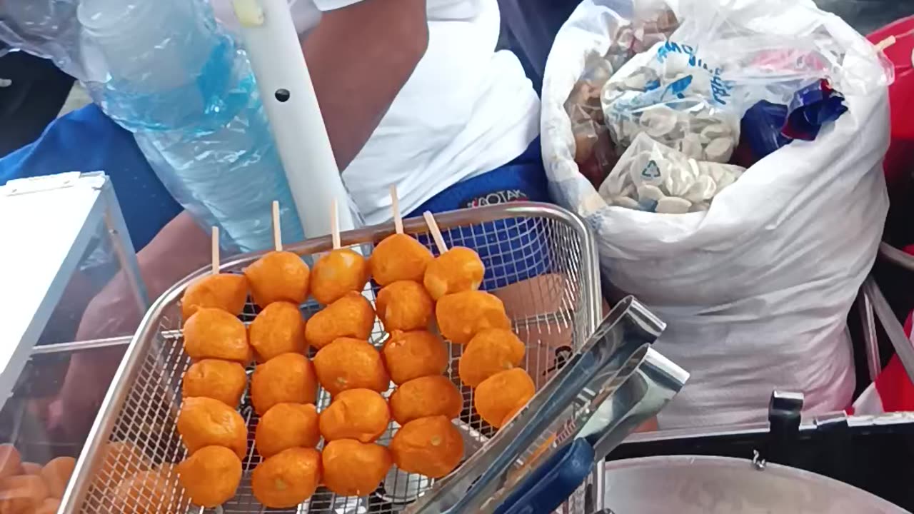 STREET FOODS IN THE PHILIPPINES
