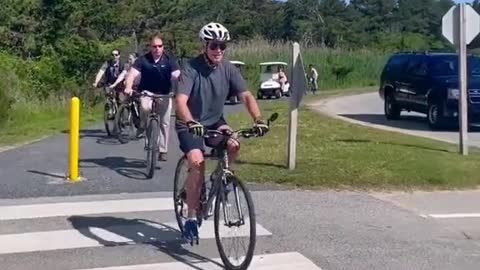 Joe Biden Falls Off His Bike#biden #joebiden