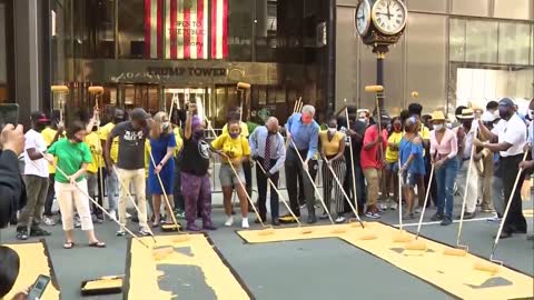 NYC Mayor Bill De Blasio Paints 'Black Lives Matter' Outside Trump Tower
