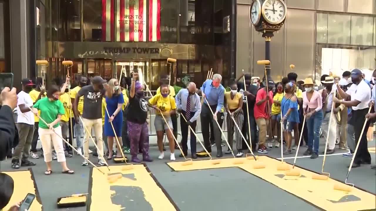 NYC Mayor Bill De Blasio Paints 'Black Lives Matter' Outside Trump Tower