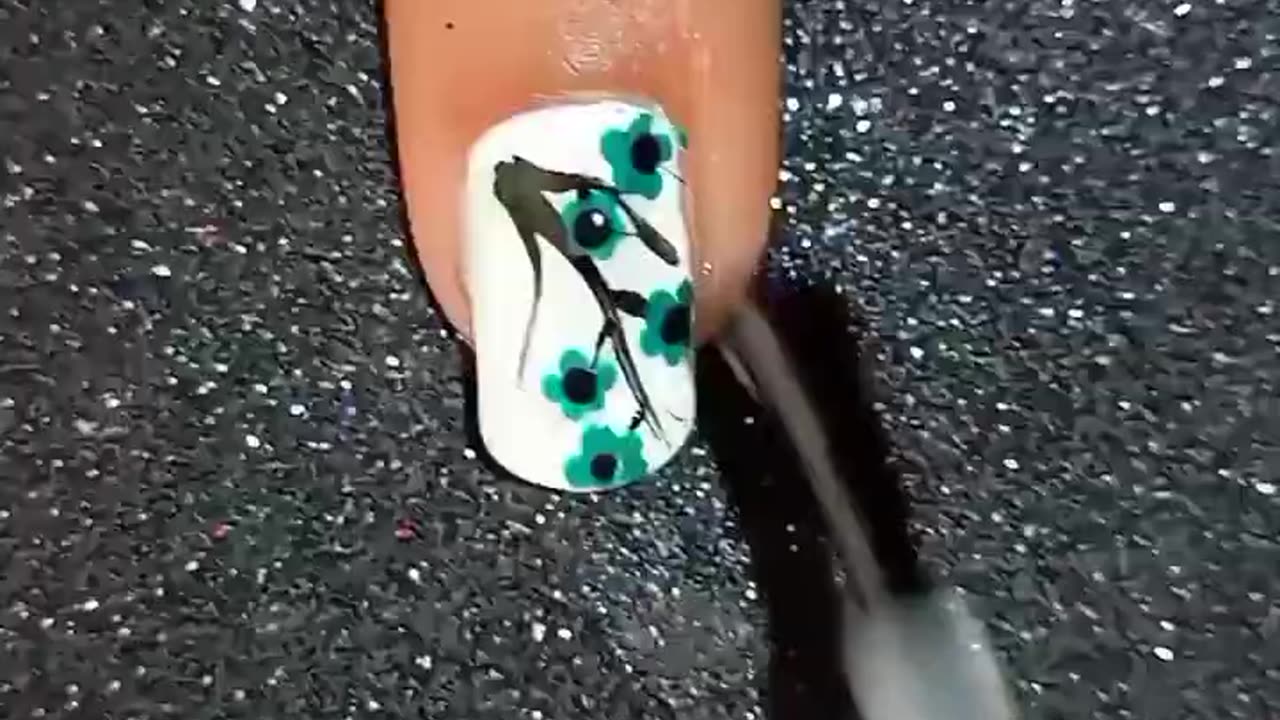 Easy Flower🌺Nail art #beginners #shorts #cuteart #trending