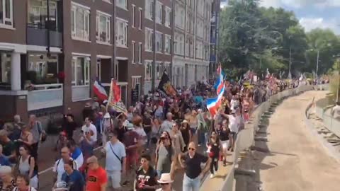 Netherlands: MSM wrote off the Dutch farmers and their supporters as a 'fringe minority.'